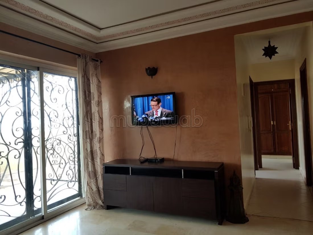 Location saisonnière à Saada. 4 pièces. Système de parabole et salon marocain - Photo 4