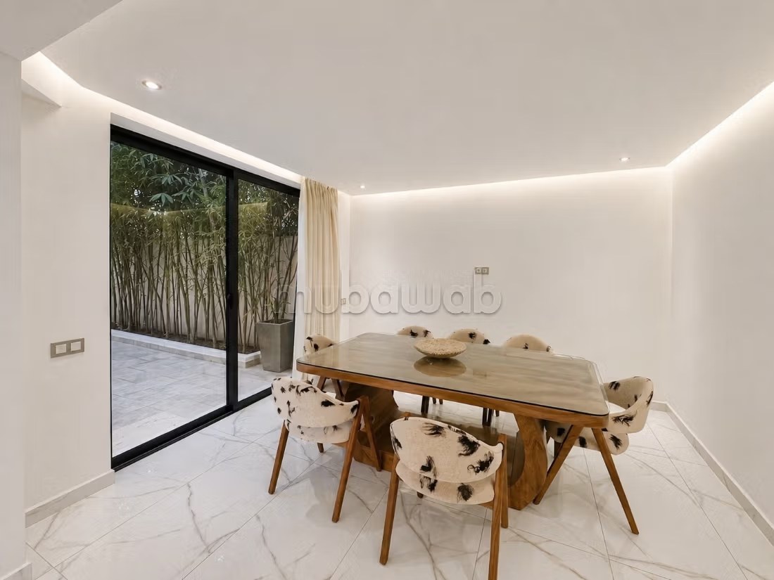 Belle villa à louer pour vos vacances à Route de Tahanaout, 8 grandes pièces dont 2 suites et 1 chambre. Parking et terrasse - Photo 9