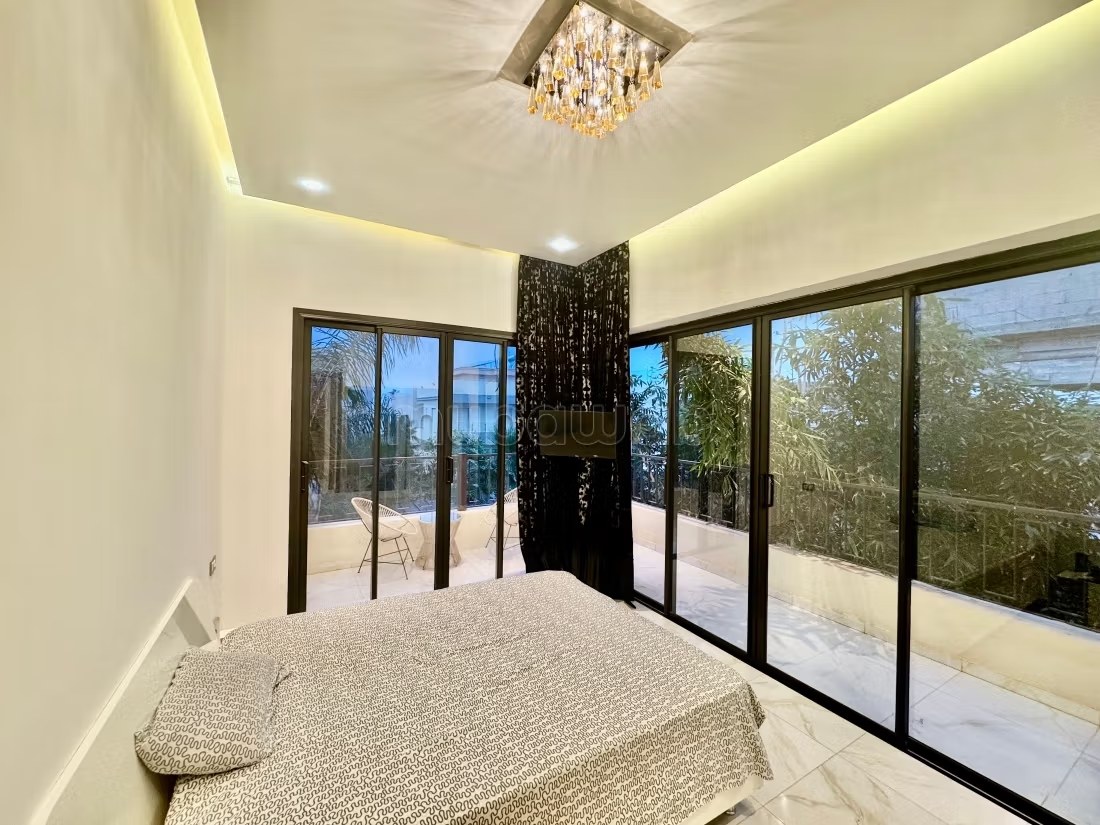 Belle villa à louer pour vos vacances à Route de Tahanaout, 8 grandes pièces dont 2 suites et 1 chambre. Parking et terrasse - Photo 15