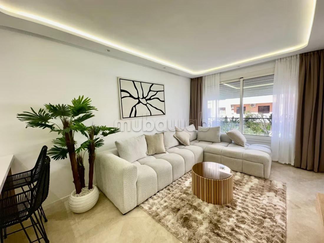 Appartements à louer à Hivernage. 
Surface de 65 m². 
Concierge