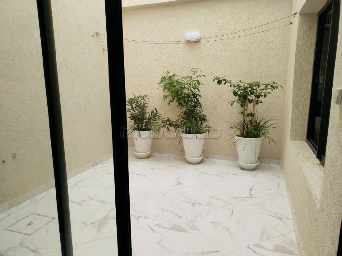Location d'un appartement à Borj. Superficie 72 m². Environnement calme avec vue montagne, chauffage central - Photo 6