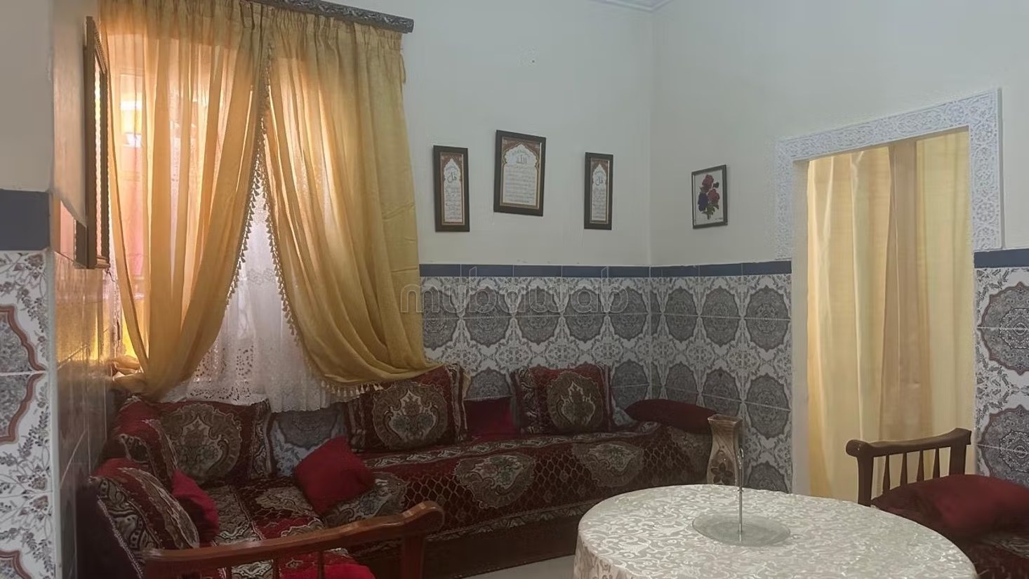 Location d'un appartement à Médina. 1 chambre. Salon traditionnel - Photo 3