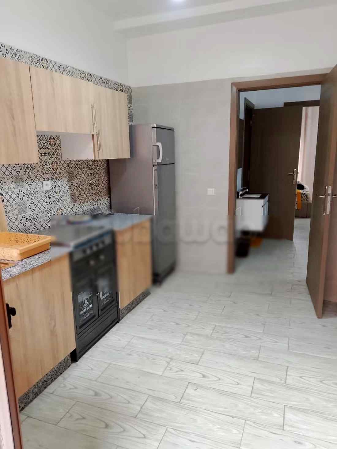Location d'un appartement à Hay Mabrouka. 2 chambres agréables. Salon Marocain et antenne parabolique - Photo 8