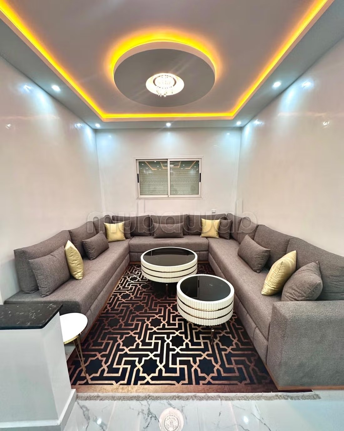 Location saisonnière à Le boulevard Mohammed V. 
2 pièces. Concierge et climatisation