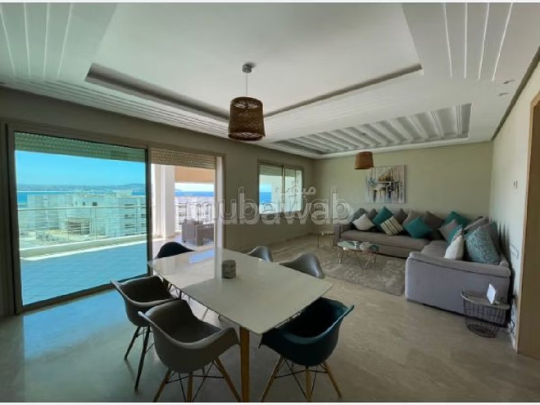 Location saisonnière à Malabata. 4 pièces. Terrasse et jardin