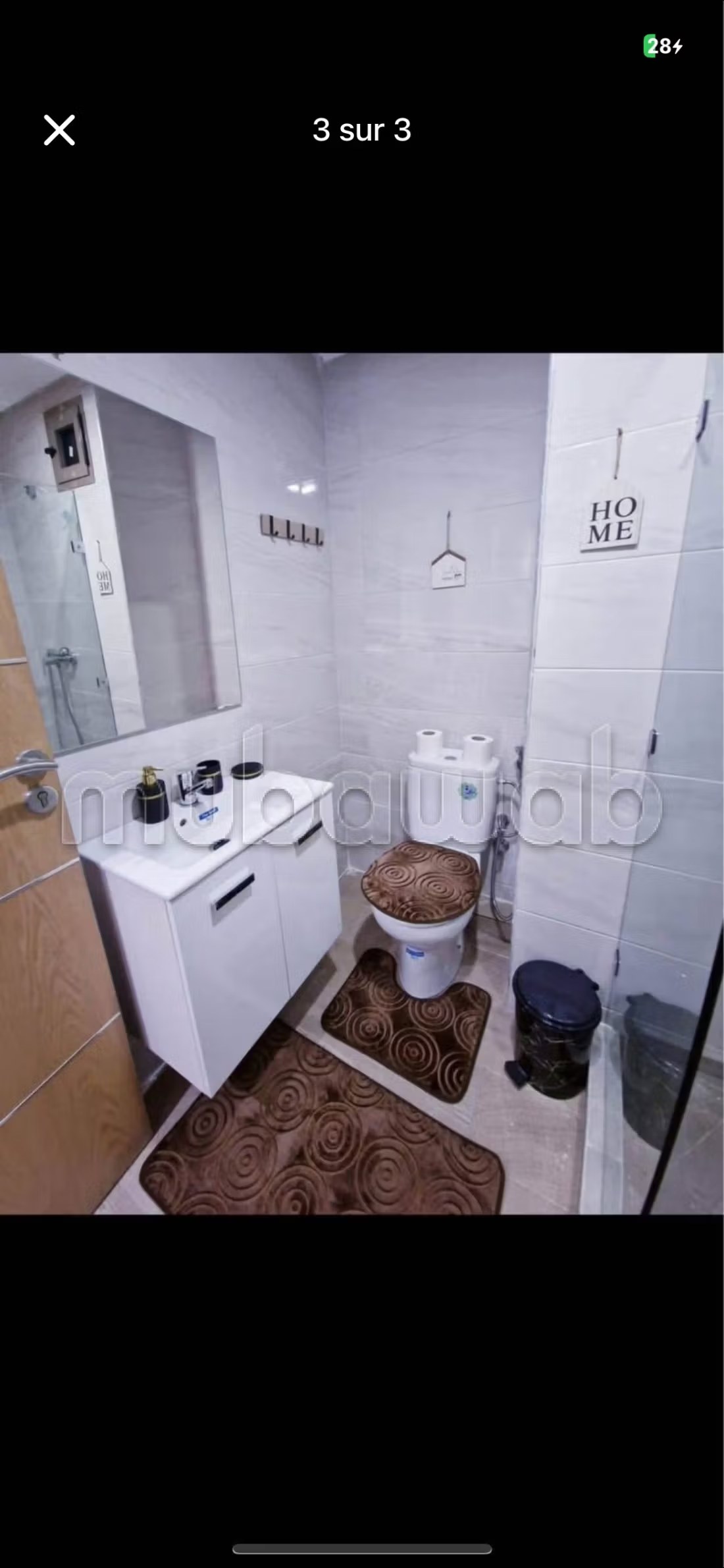 Location d'un appartement à Ain Amiyer. 
2 pièces confortables. 
Double vitrage et porte blindée