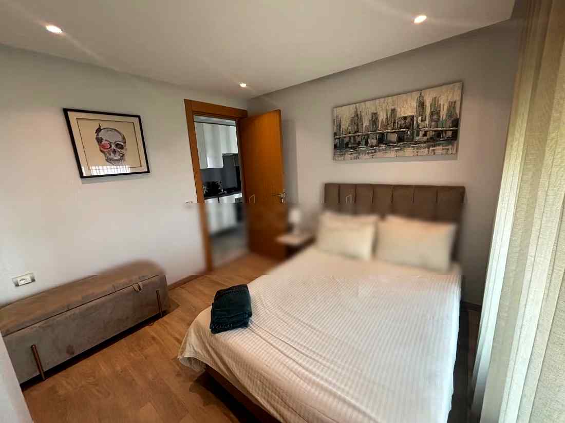 Location saisonnière à Maârif. 1 belle chambre. Prestation de conciergerie, air conditionné