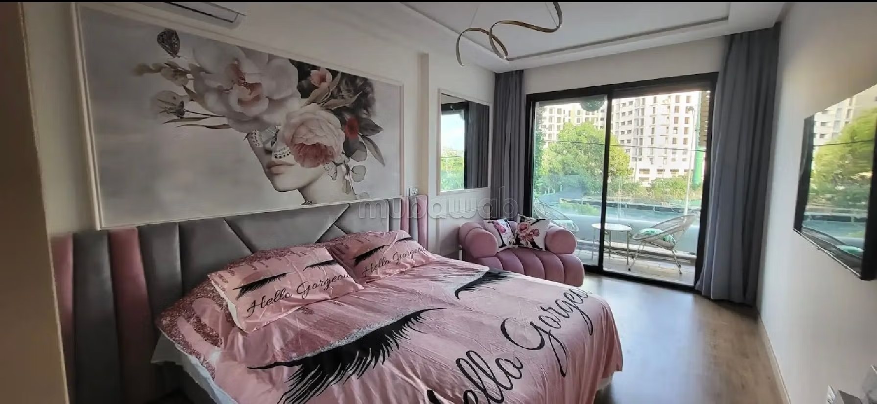 Studio avec piscine