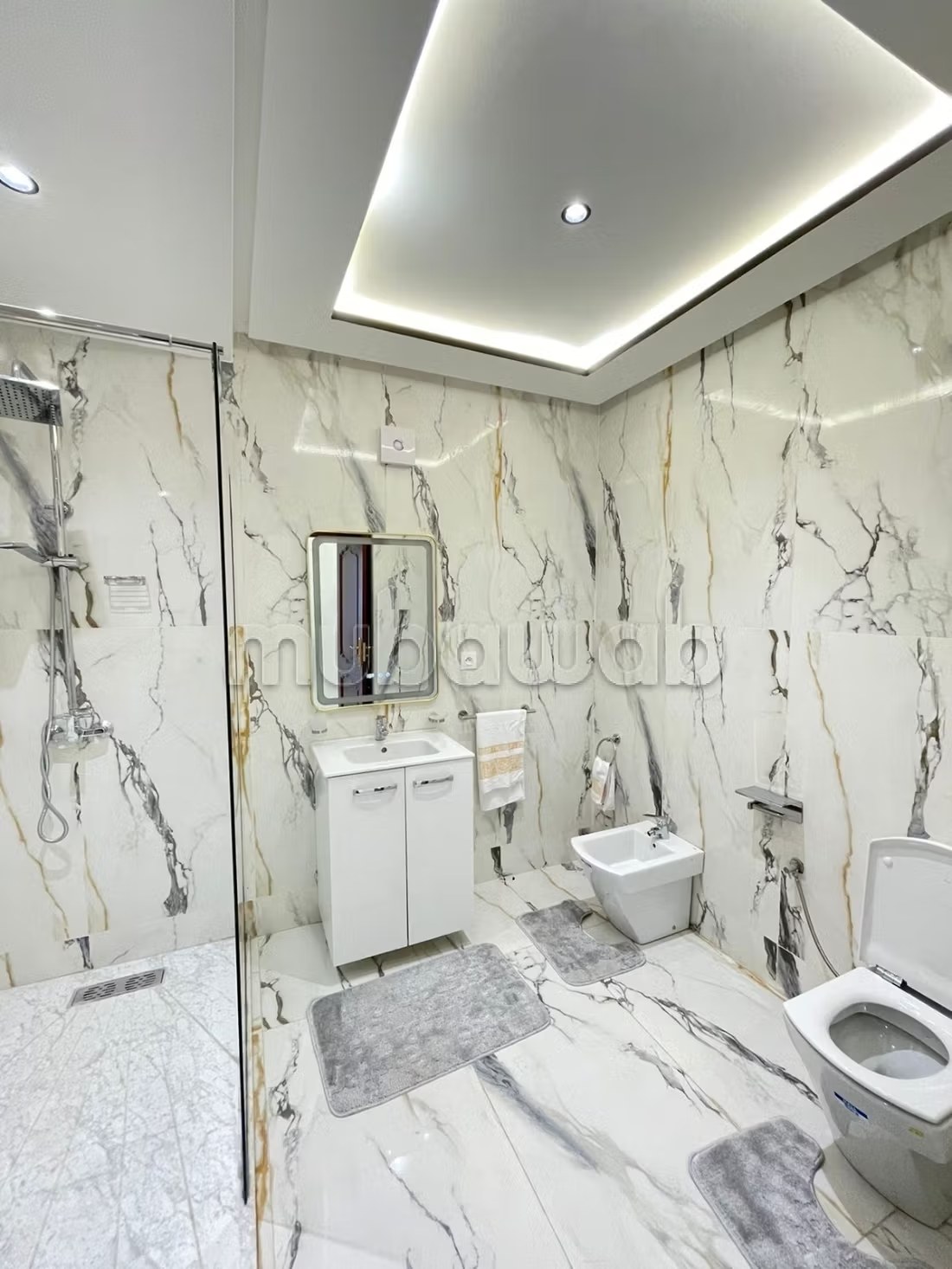 Location d'un appartement à De La Plage. 3 chambres. Résidence avec concierge, climatisation générale - Photo 9