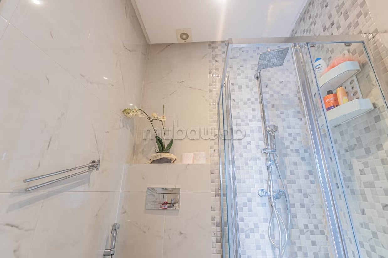 Bel apparement dans une belle résidence piscine - Photo 14