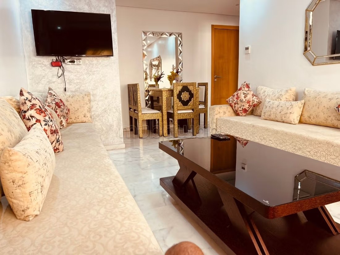 Appartements à louer à Guéliz. 1 chambre. Salon typique marocain, résidence sécurisée