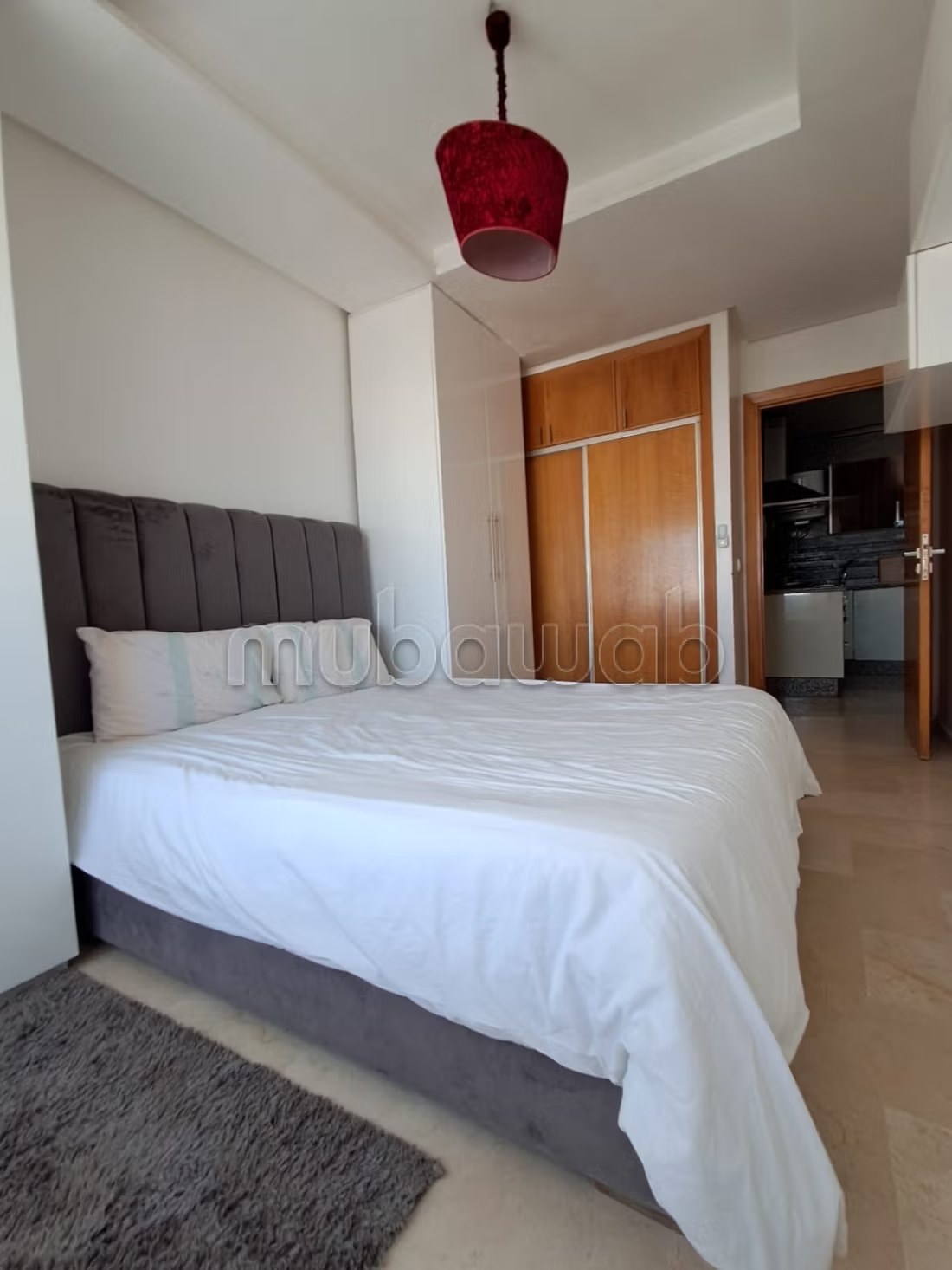 Location d'un appartement à Maârif Extension. Surface totale 48 m². Antenne parabolique et Porte blindée