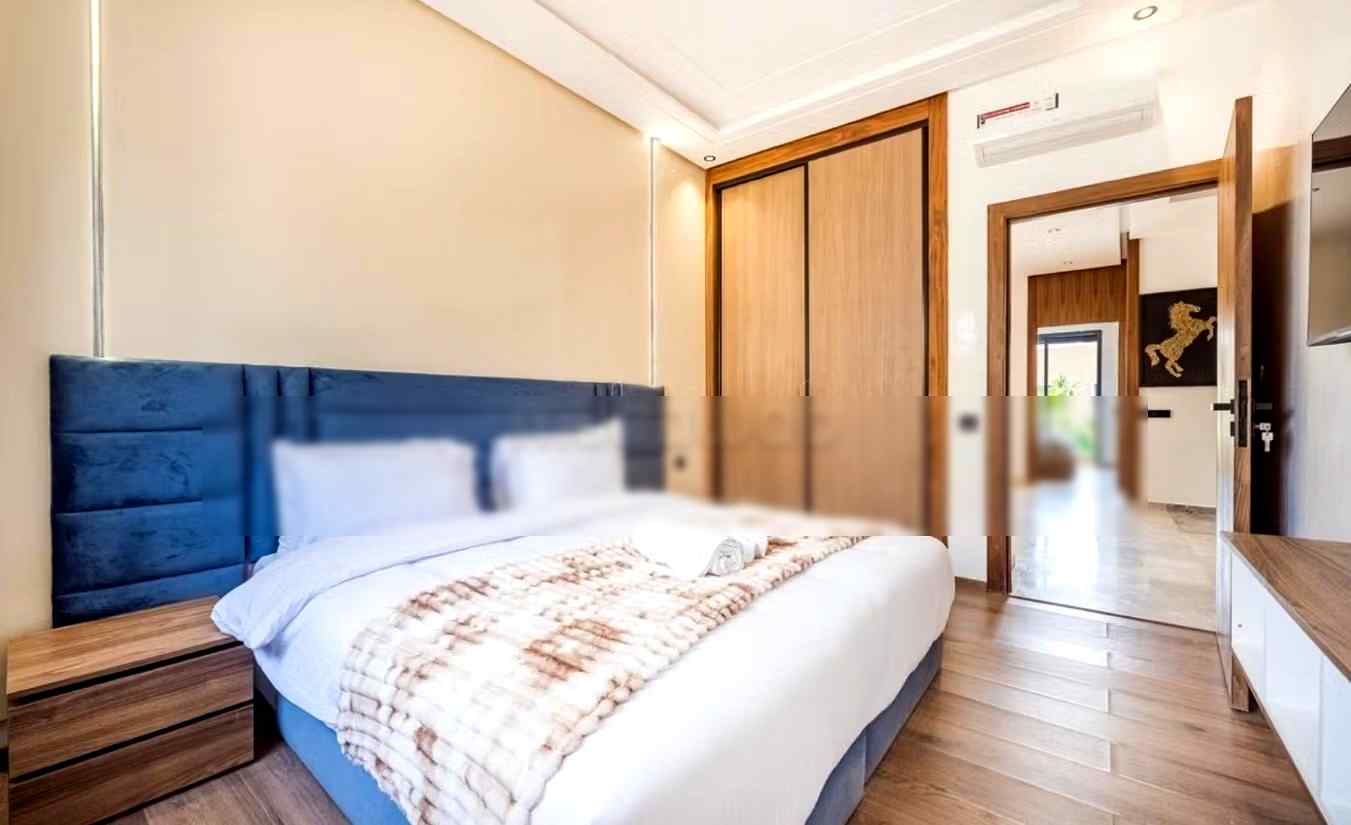 Location saisonnière villa haut standing à Route Amizmiz. 5 pièces confortables. Nombre minimum de nuitées 2