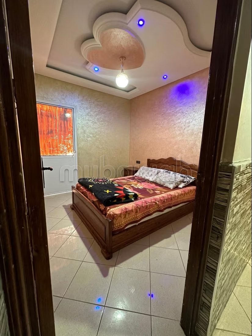 Location d'un appartement à Hay Salam. Surface de 60 m². Salon traditionnel et porte blindée - Photo 8
