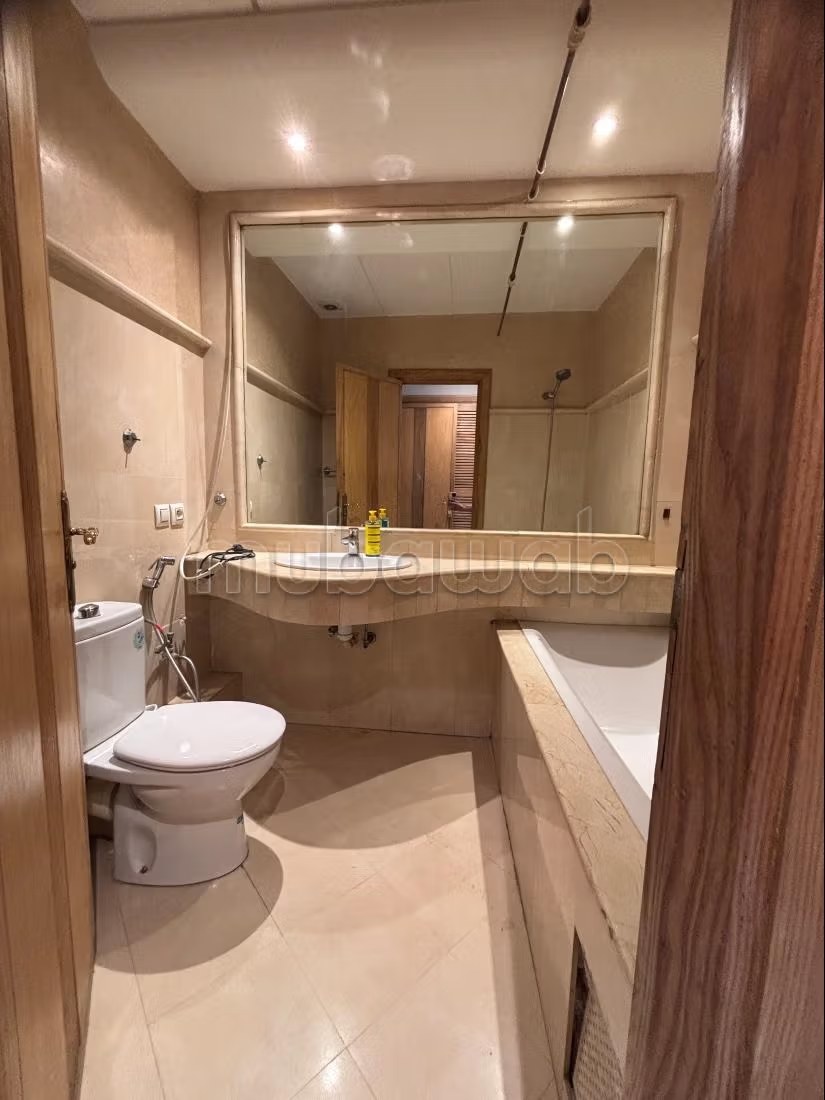 Appartements à louer à Maârif. Surface totale 142 m². Porte blindée et résidence sécurisée - Photo 17
