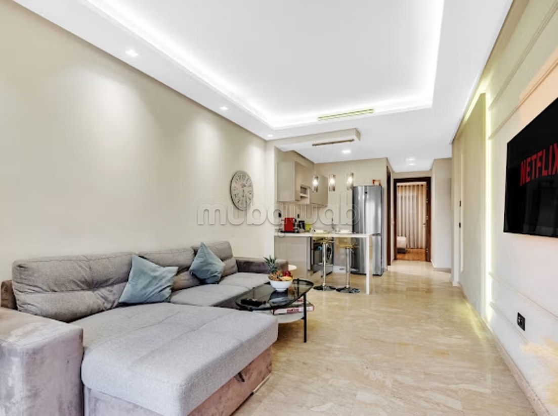 Appartements à louer à Plateau Al Batha. 2 pièces confortables. Chauffage central et porte blindée