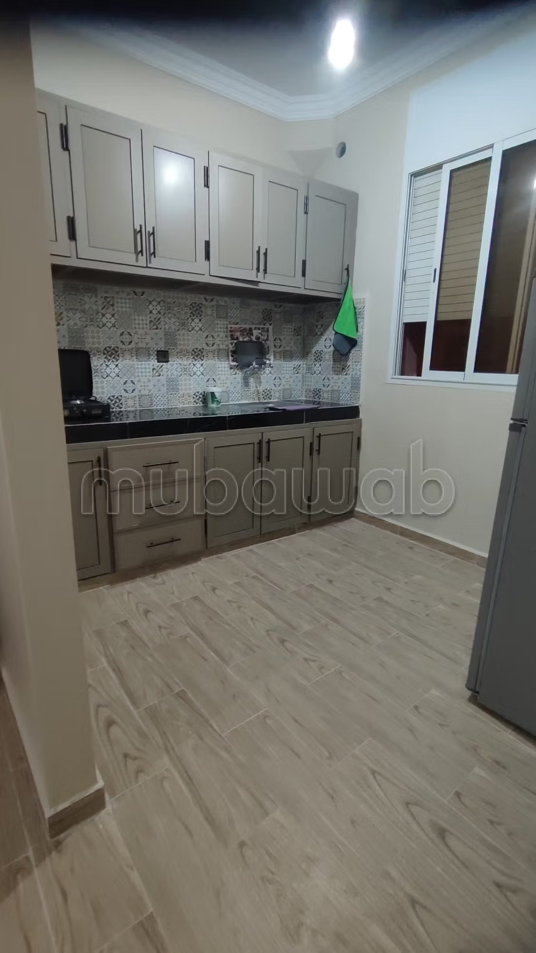 Maison à louer pour vos vacances à Hay Salam. 1 Pièce. Salon traditionnel et porte blindée - Photo 4