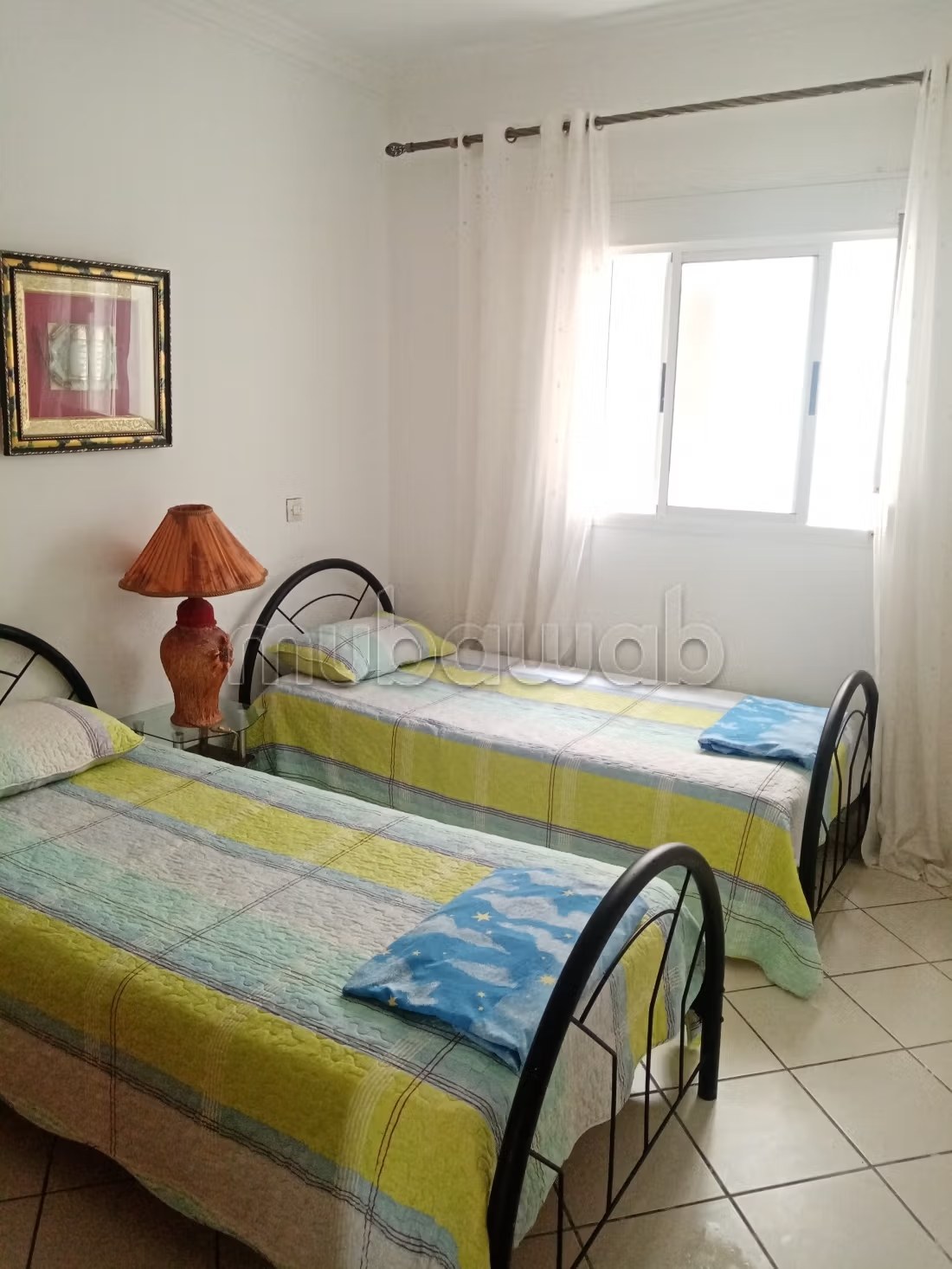 Appartements à louer à Martil. 
Surface totale 60 m². 
Salon Marocain, sécurité