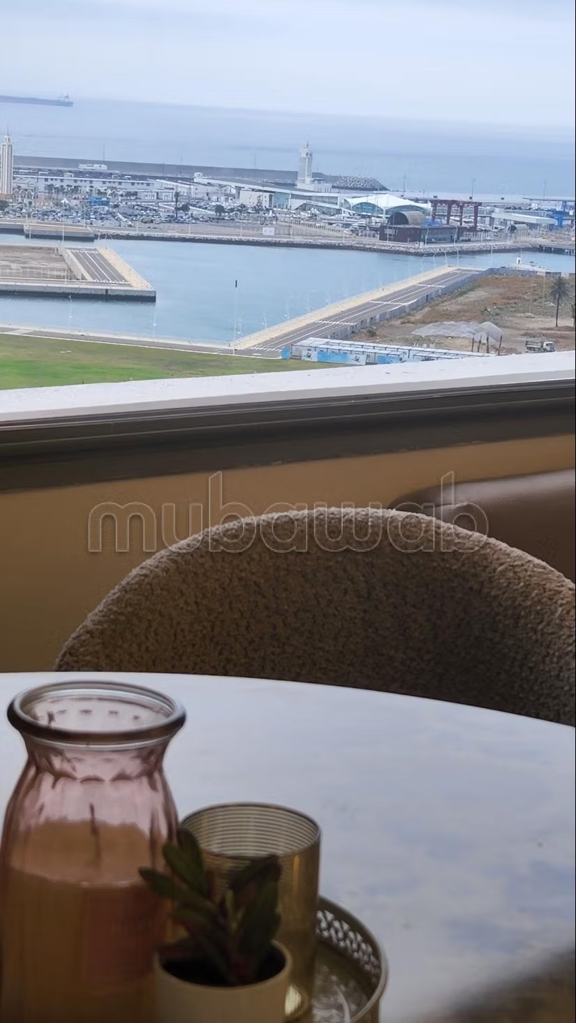 Location d'un appartement à Casabarata. 4 pièces. Places de parking et terrasse