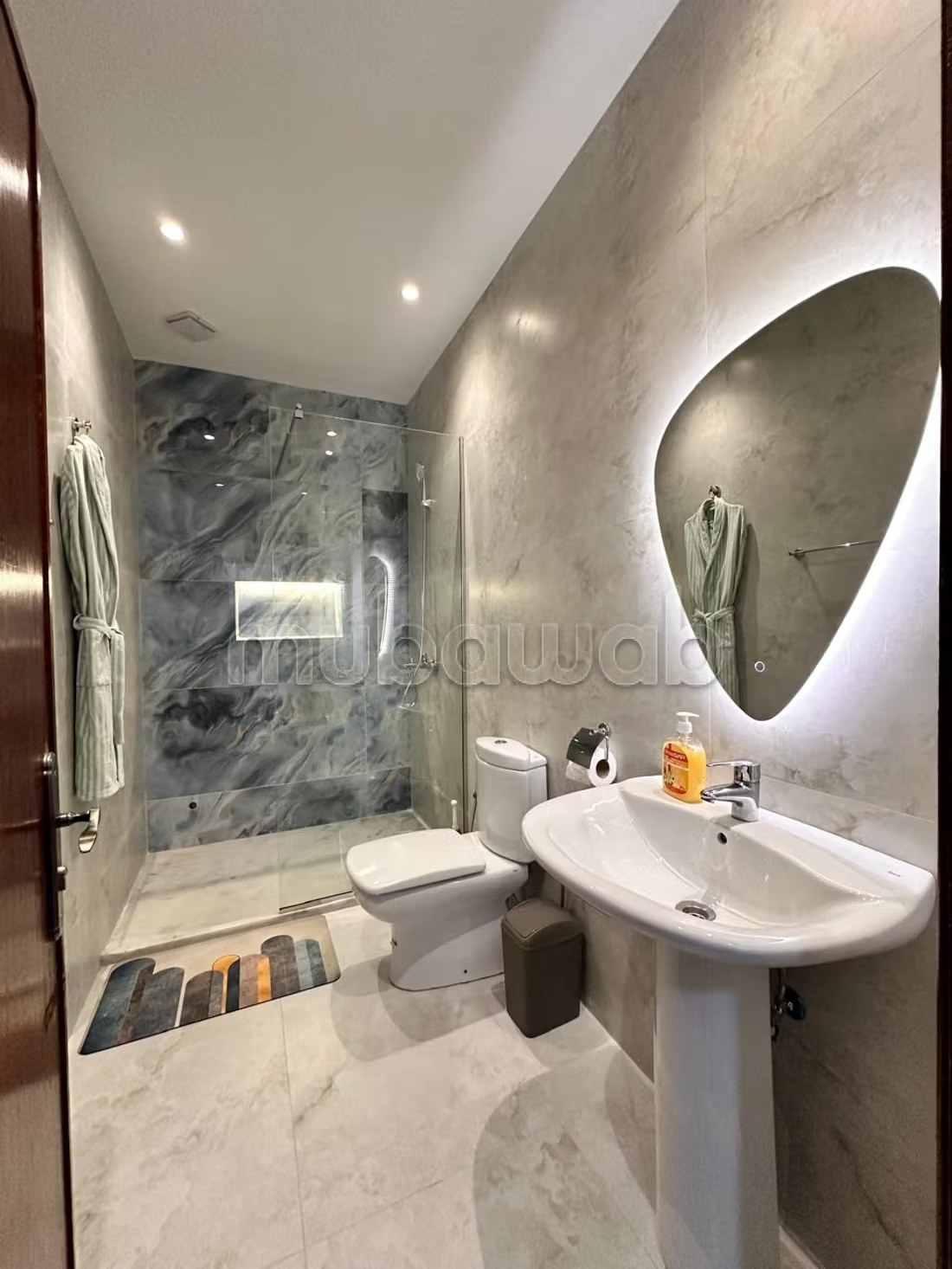 Location saisonnière villa haut standing à Malabata. 5 grandes pièces. Salon Marocain, sécurité - Photo 20