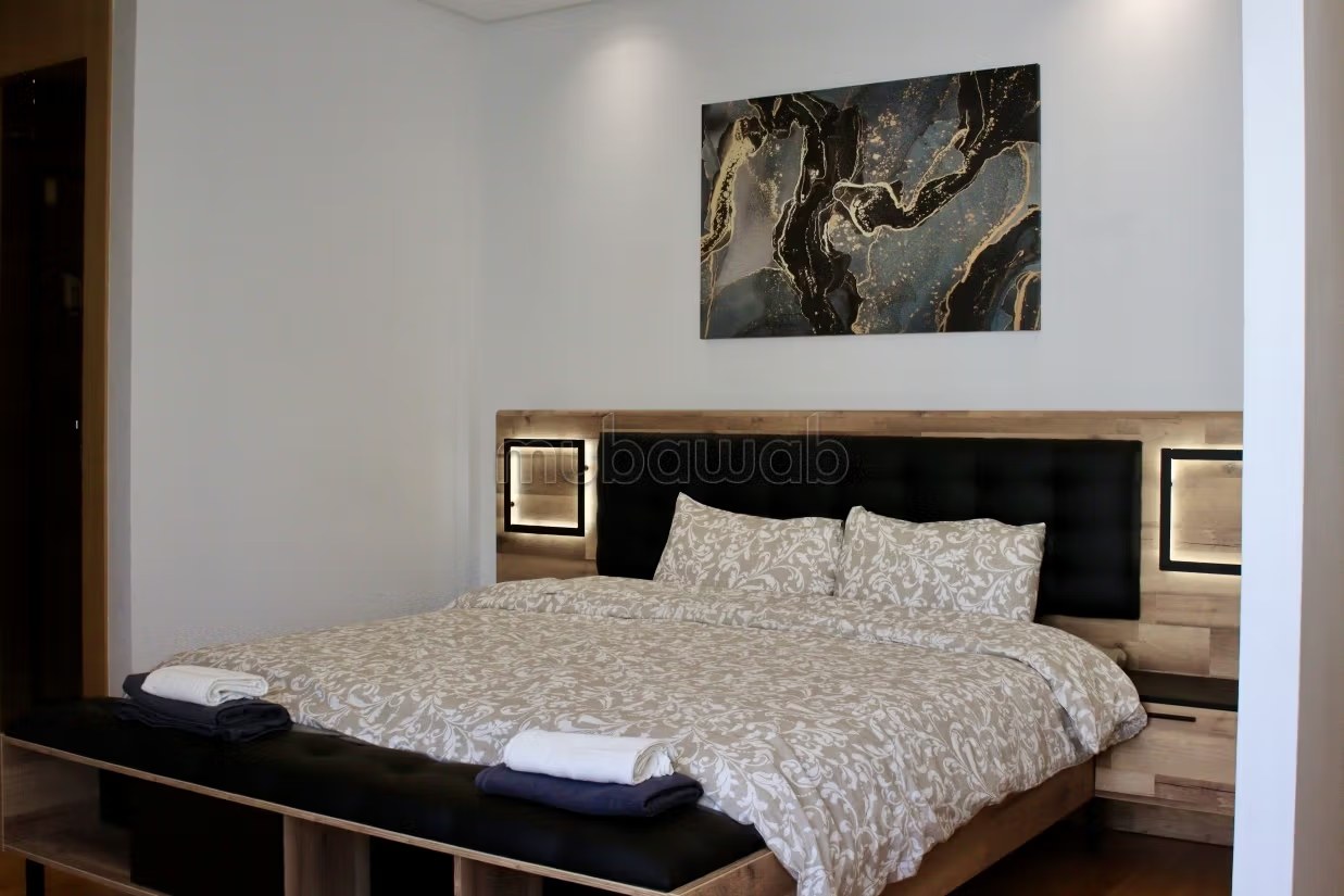 Location d'un appartement à Oasis. 2 chambres agréables. Fenêtres double vitrage et chauffage central