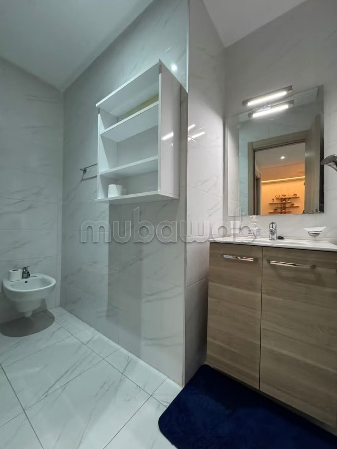 Location d'un appartement à Place Orson Welles. Superficie 96 m². Antenne parabolique et sécurité