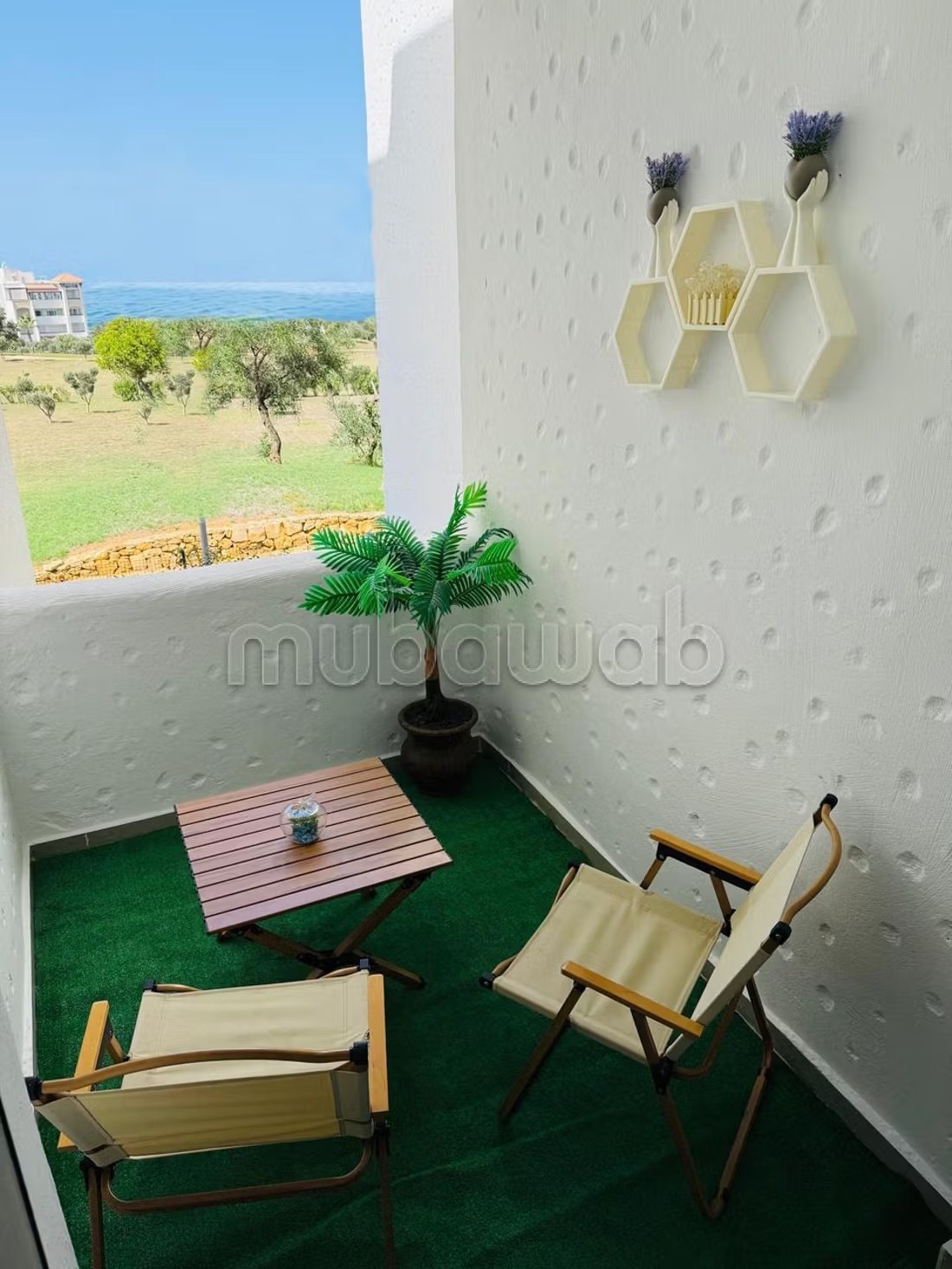 Location d'un appartement à Asilah. 2 pièces. Porte blindée et système de double vitrage