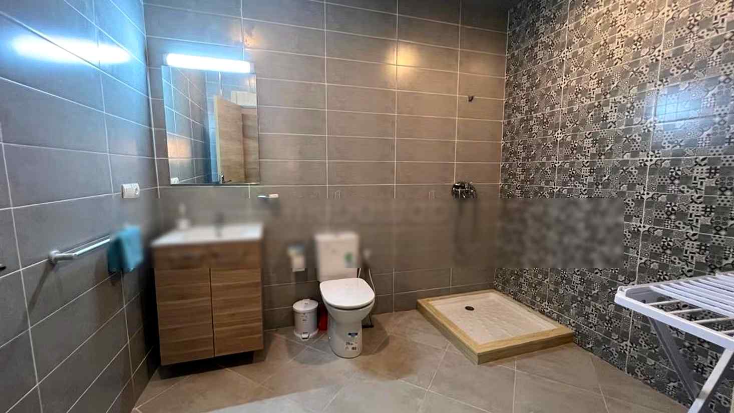 Location d'un appartement à Saïdia. 
2 chambres. 
Environnement calme avec vue montagne, double vitrage - Photo 4