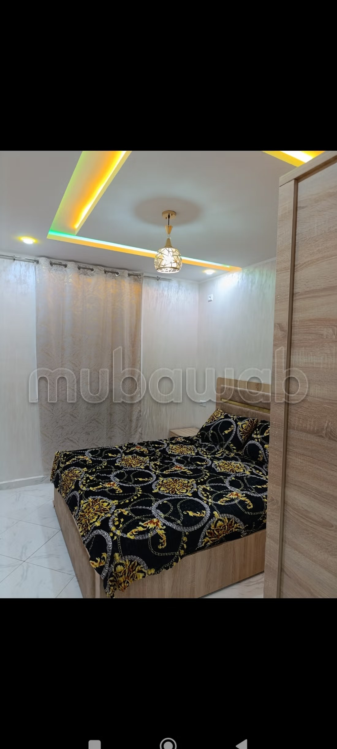 Location d'un appartement à Les Iris. 
3 grandes pièces. 
Concierge et climatisation - Photo 5