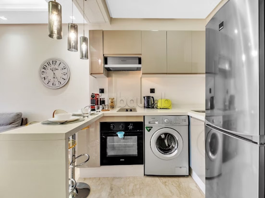 Location saisonnière à Plateau Al Batha. 1 belle chambre. Double vitrage et chauffage central