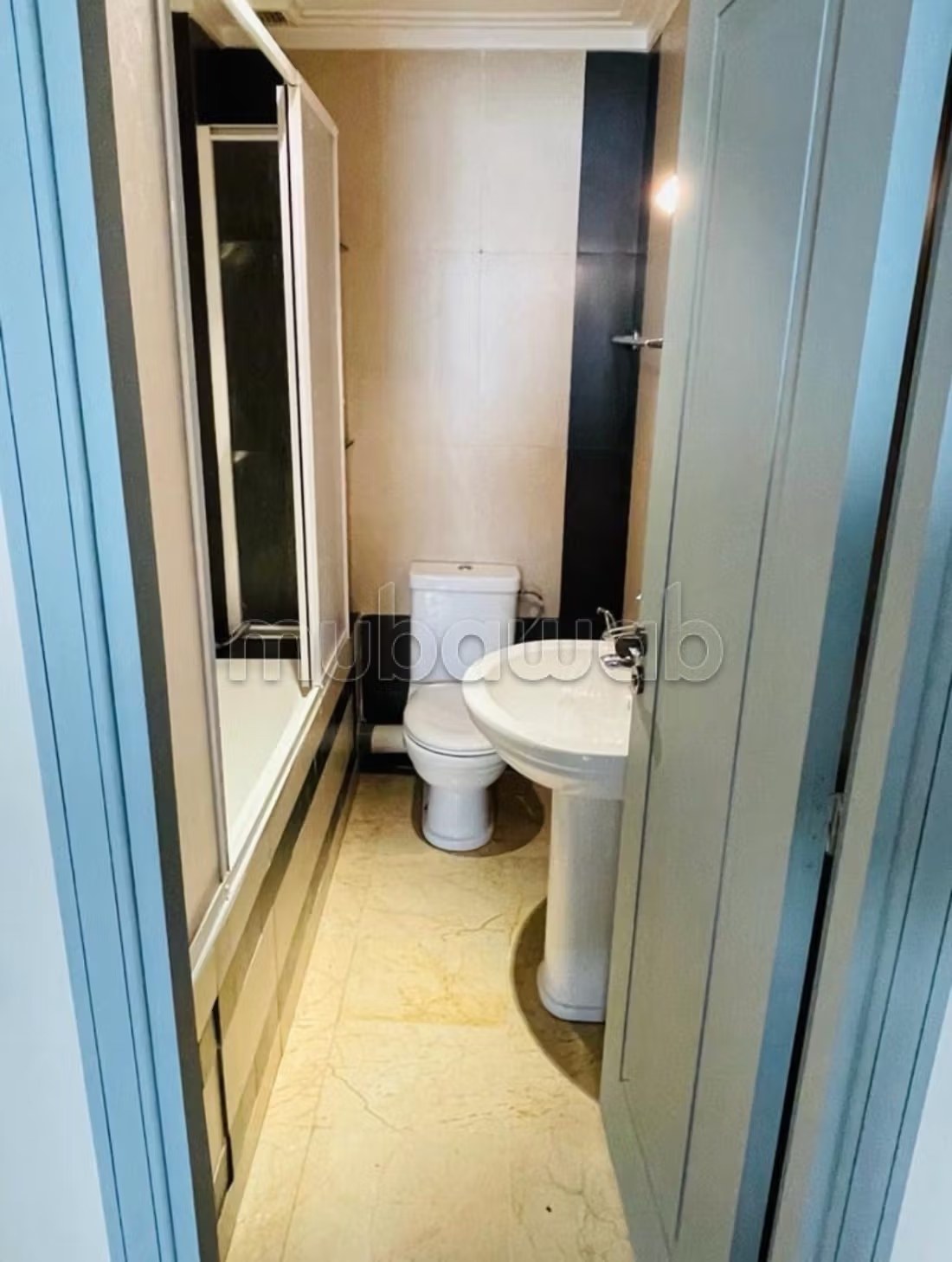 Location saisonnière à Les princesses. 
1 chambre. 
Ascenseur et garage