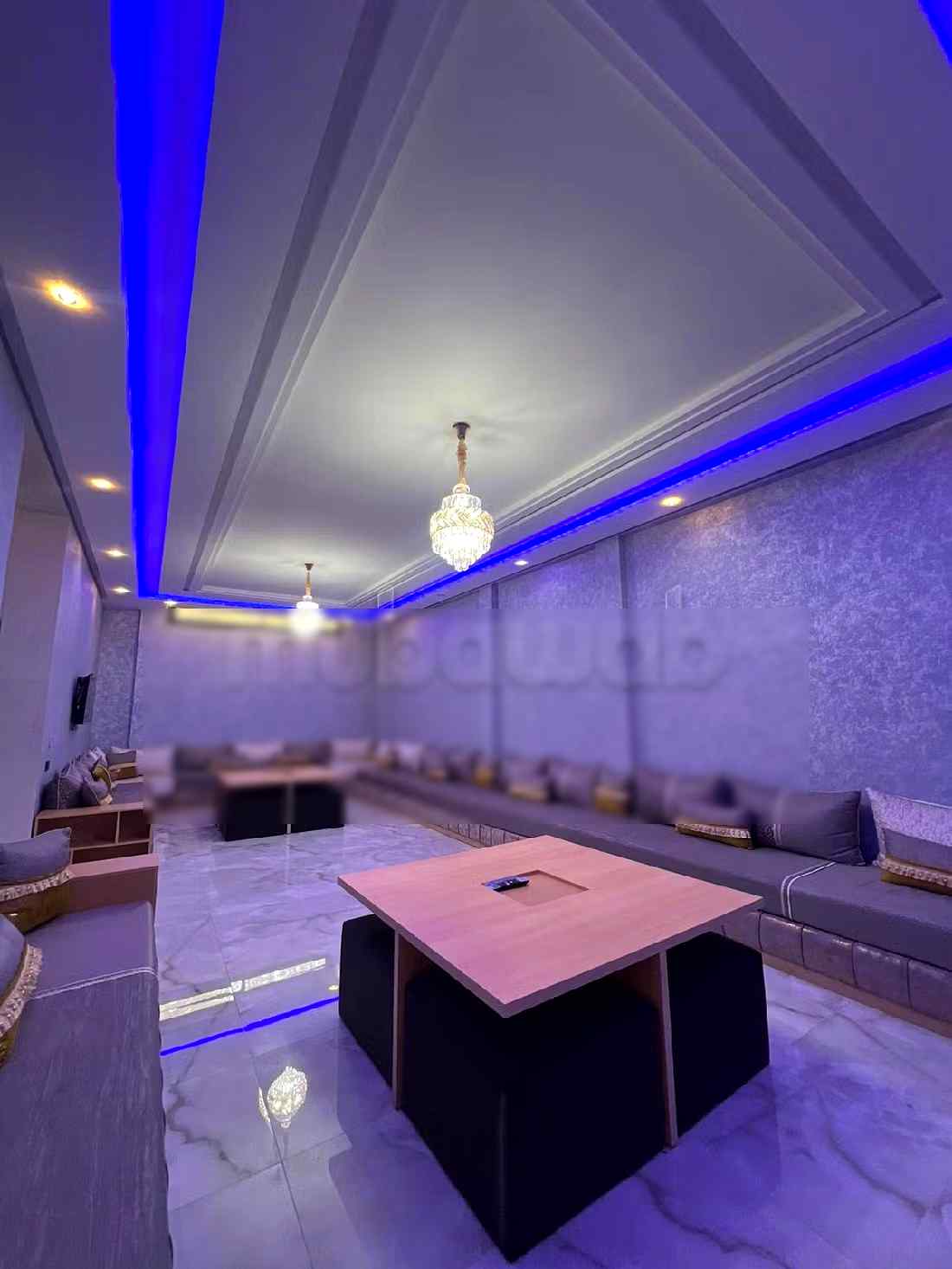Location saisonnière villa haut standing à Route de Tahanaout. Superficie 410 m². Vue exceptionnelle sur la montagne, Fenêtres en double vitrage - Photo 13