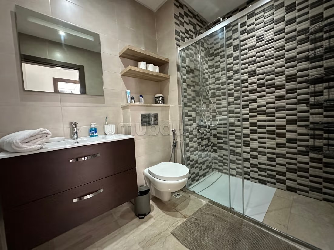 Appartements à louer à Founti. 7 grandes pièces. Avec ascenseur et espace vert - Photo 17
