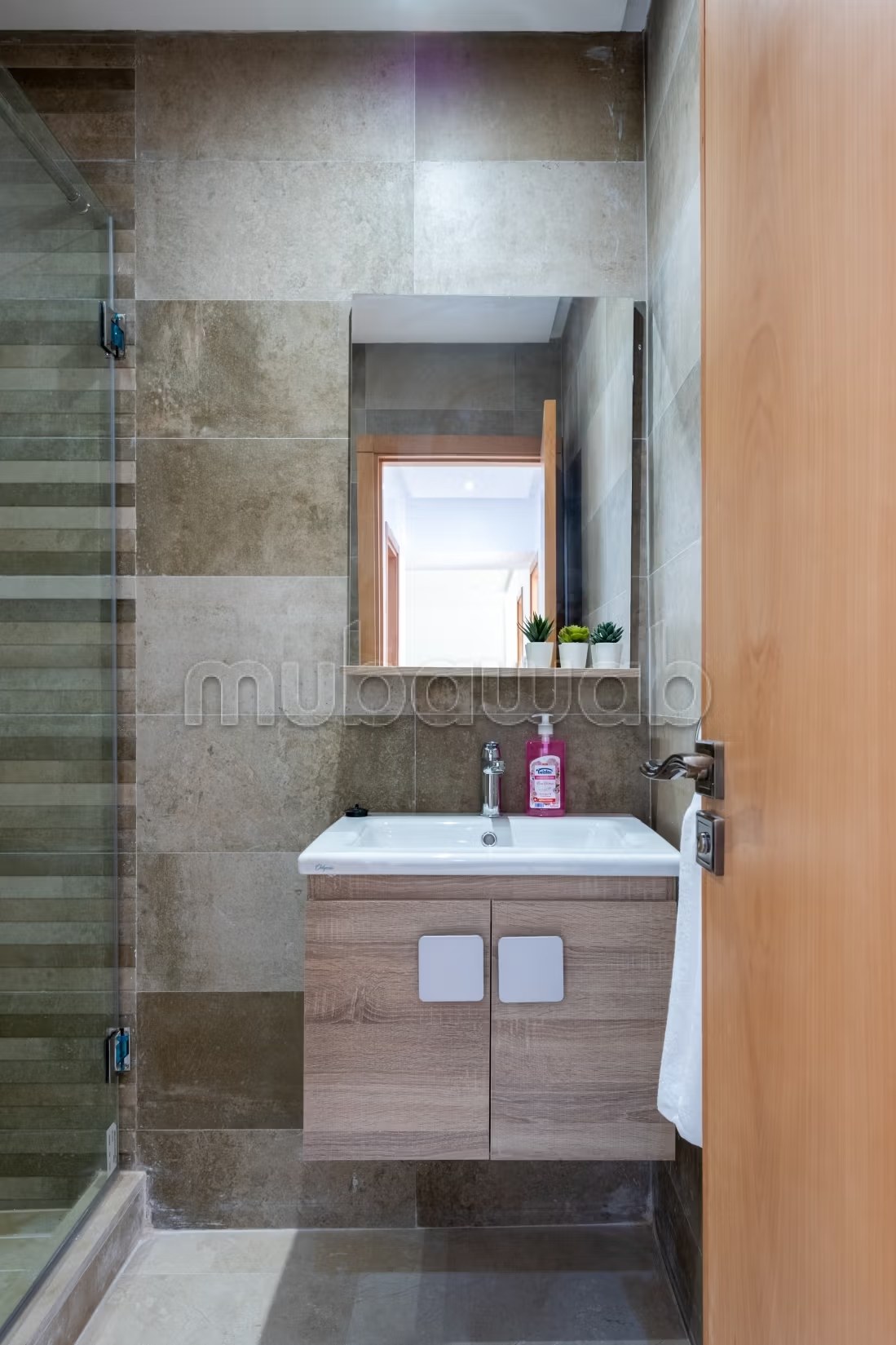 Central & Modern 2 Bedrooms/Hassan Tower/Balcony - Photo 13