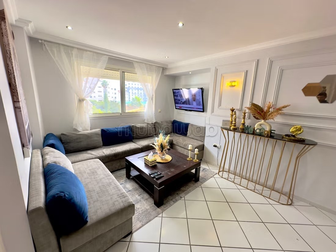 Location d'un appartement à Bourgogne Est. Superficie 55 m². Salon traditionnel marocain, résidence sécurisée - Photo 9